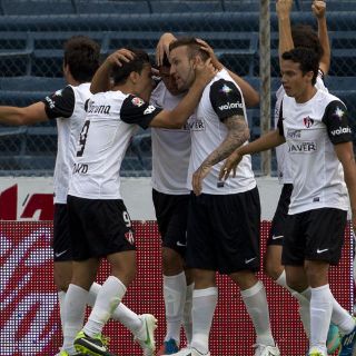 Atlas saca los tres puntos del Azul