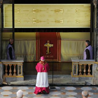 Sudario de Turín, mostrado al público en Italia