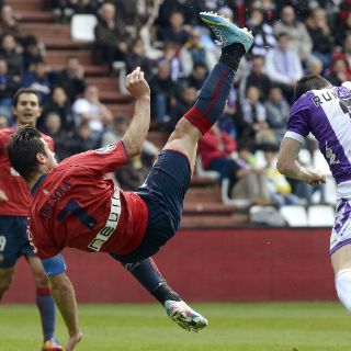 Osasuna remonta en Valladolid con doblete de Sola