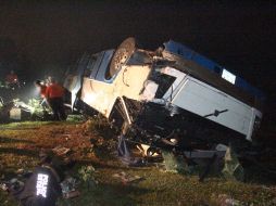 Socorristas en el sitio del accidente. EFEVeracruznews  /