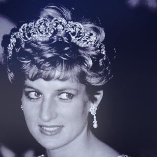 Freddie Mercury disfrazó a Diana de Gales de hombre para entrar a club