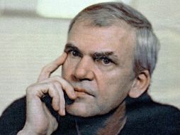Milán Kundera, mañana celebrará su 84 aniversario. ARCHIVO /