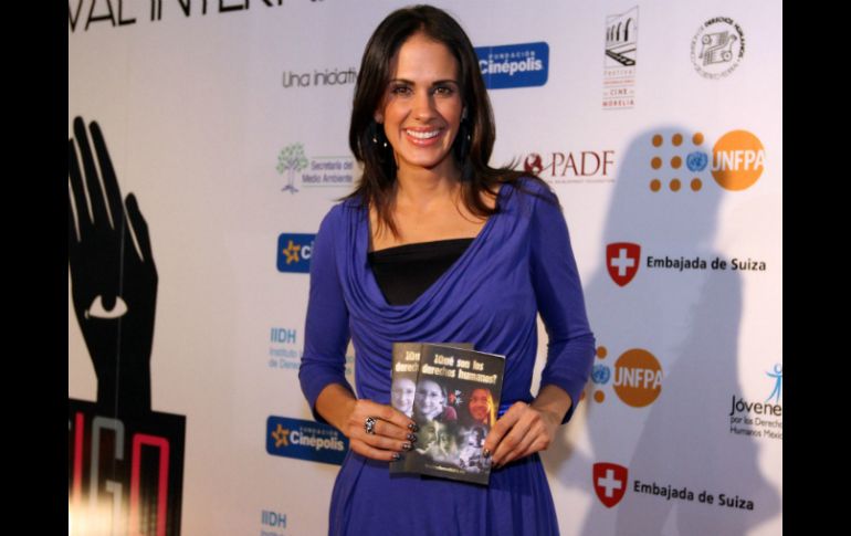 Asegura que su personaje no es una villana, si no una mujer enferma de celos. ARCHIVO /