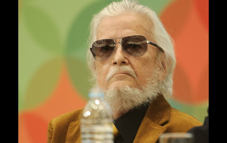 En 2012, del Paso es homenajeado en la FIL de Guadalajara, por el aniversario de su novela ''Noticias del Imperio''. ARCHIVO /