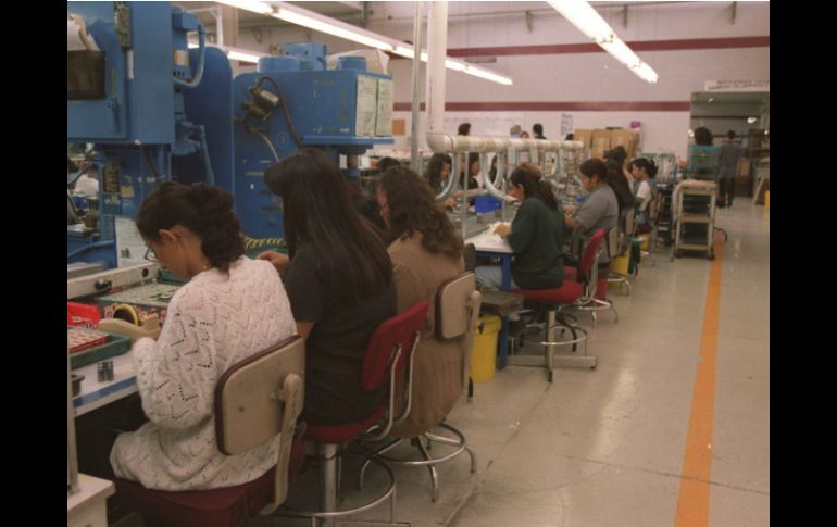 De las 14 industrias de la manufactura tomadas en cuenta por el índice, 18 reportaron expansión durante marzo. ARCHIVO /