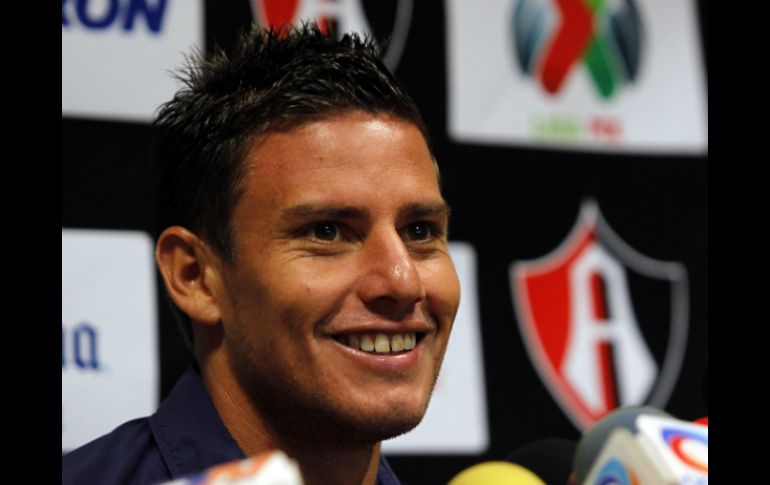 El centrocampista celebra el gran torneo que ha tenido el Atlas en el Clausura. ARCHIVO /