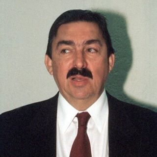 Conceden amparo a Gómez Urrutia contra fichaje de Interpol