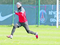 David Beckham, héroe de mil batallas en la Champions, fue convocado por el PSG para el cotejo de hoy. AP /