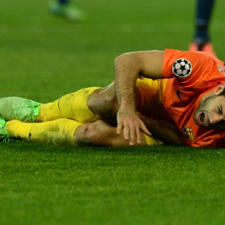 Mascherano, seis semanas de baja