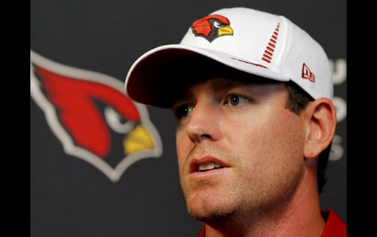 Carson Palmer dejó de pertenecer a los Raiders de Oakland al ser traspasado hoy a los Cardinals de Arizona. AP /