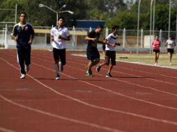 Una de las pruebas a desarrollarse en la segunda fase del atletismo será la de los 10 mil metros de marcha en la Superior Varonil. ARCHIVO /