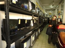 El índice que mide las posibilidades de adquirir bienes durables disminuye su tasa mensual en marzo de este año. ARCHIVO /