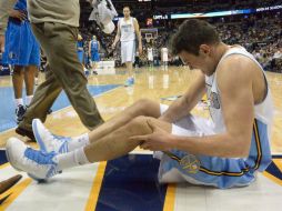Gallinari durante el momento de su lesión. EFE /
