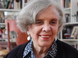 La escritora estuvo mal por la intensa actividad que desarrolla diariamente. ARCHIVO /