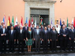 Foto oficial de los participantes, en la ciudad de México. ARCHIVO /