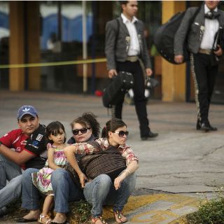 Ciuadanos disfrutan adueñarse del paseo Chapultepec