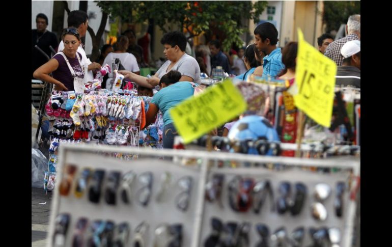 Denuncian la actividad económica donde los trabajadores no tienen beneficios de la seguridad social, ni planes de pensiones. ARCHIVO /