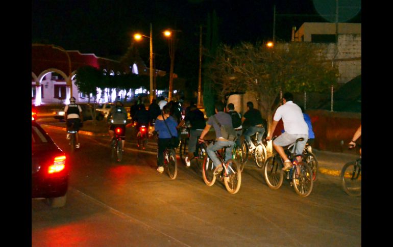 La invitación para los interesados en asistir es en la Plaza Springfield a partir de las 21:00 horas. ESPECIAL /