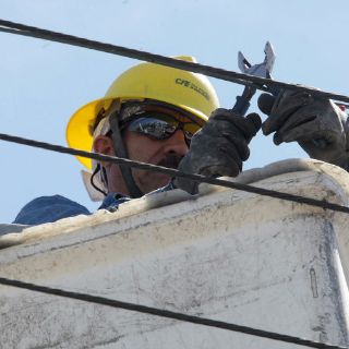 La CNDH firma convenio con la Comisión Federal de Electricidad