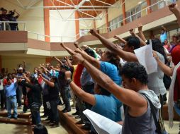 Maestros de la Coordinadora Estatal de Trabajadores de la Educación Guerrero (CETEG) en asamblea estatal. NTX /