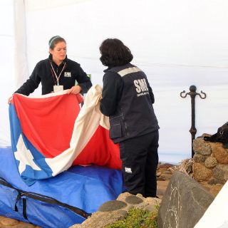 Exhumar restos de Pablo Neruda es una ''barbaridad'': López Tarso