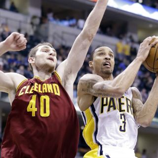 Pacers vencen a Cavaliers y triunfan en la División Central