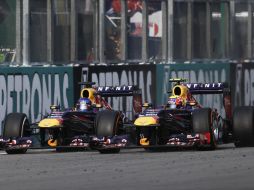 Webber y Vettel siguen siendo el tema a discutir en la Fórmula 1. AP /