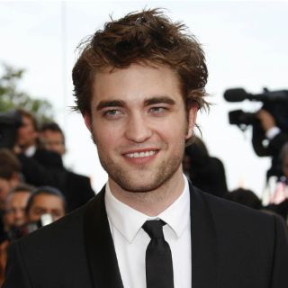 Perry confiesa a Stewart que desea salir con Pattinson