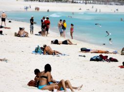 La llegada de turistas internacionales al país registra una baja de 0.1 por ciento en el primer bimestre. ARCHIVO /