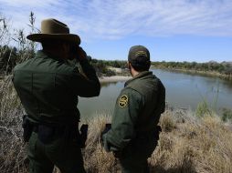 Estados Unidos deporta al año más de 400 mil personas, muchas de ellas  padres hispanos de hijos estadounidenses. ARCHIVO /