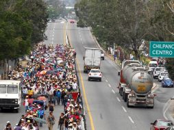 Integrantes del Movimiento Popular Guerrerense tomaron este jueves la Autopista del Sol, con dirección a Acapulco. SUN /