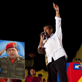 Maduro figura 14 veces en boleta electoral