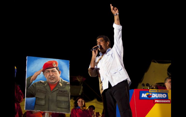 El candidato da su discurso de cierre de campaña en Venezuela. AP /