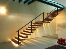 El espectador descubrirá los distintos efectos que produce la correcta dirección e intensidad de la luz artificial. ESPECIAL /