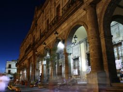 La gente de la ciudad acude también a recorridos turísticos dentro de la capital. ARCHIVO /