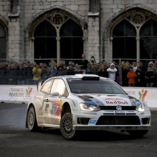 Ogier comienza bien en Portugal