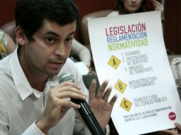 Gonzalo Ibarra, líder de #Movidemo dice que uno de los ejes que presentarán ante diputados será peatones y personas con discapacidad. ARCHIVO /