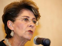 Mercedes Juan López asegura que trabajan para que el seguro popular llegue verdaderamente a la población que lo necesita. ARCHIVO /