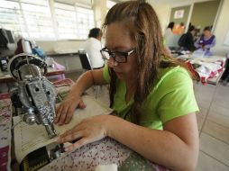 Las academias sirven para que los ciudadanos acudan a aprender un oficio, que en el mediano plazo, pueda ser una opción de autoempleo.  /