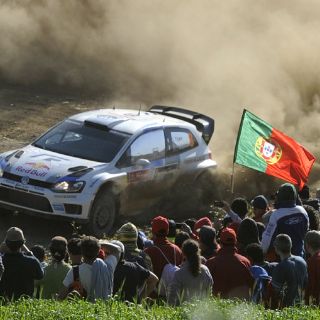 Ogier apuntala su liderato en el WRC