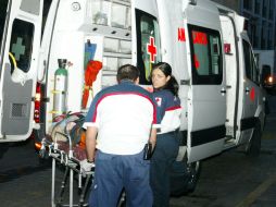 Paramédicos de la Cruz Roja de Tequila atendieron a los heridos de un ataque en el Arenal. ARCHIVO /