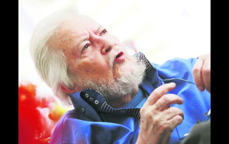 A detalle. Del Paso indaga profundamente en cada uno de los temas que desea abordar en su trabajo literario. EL INFORMADOR /