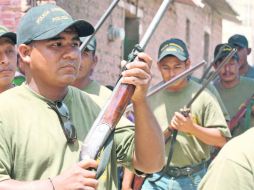 Legisladores contemplan invitar a especialistas en seguridad nacional, así como a militares, para que opinen respecto a estos grupos. NTX /