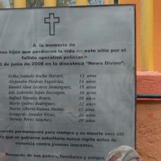 Deudos de New's Divine se deslindan de protesta