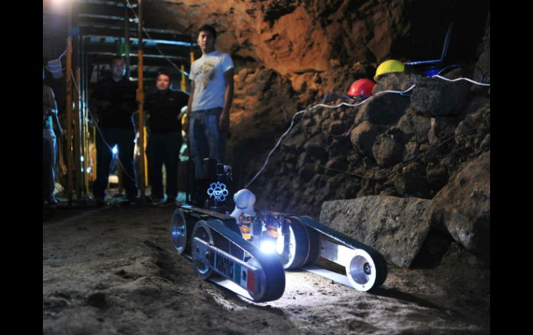 El robot denominado ''Tláloc II-TC'' será el primero en transitar los 30 o 35 metros restantes de la zona arqueológica. NTX /
