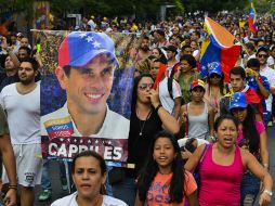 Simpatizantes de Henrique Capriles se manifiestan en Caracas. AFP /