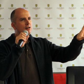 Valencia denuncia compra a sobreprecio en Zapopan