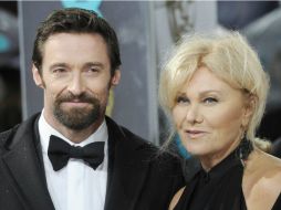 Algunos se preguntan de manera superficial por qué el atractivo Jackman de 44 años de edad eligió a Furness, de 57 años, como esposa. ARCHIVO /