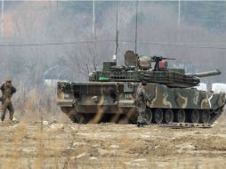 Corea del Norte asegura que mientras EU siga con su política hostil y su chantaje nuclear, no podrá haber diálogo. EFE /