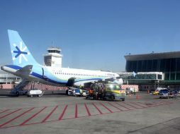 Grupo OMA opera y administra 13 aeropuertos en nueve estados de la región centro y norte del país. ARCHIVO /